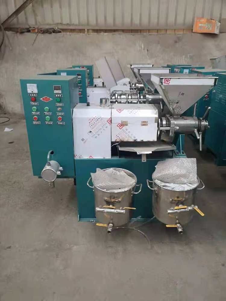 　Oil press 70XING